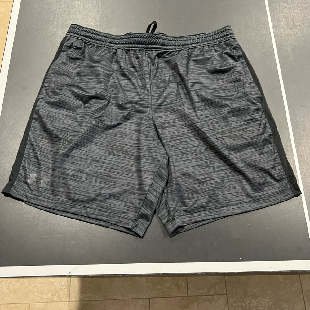 Under Armour mens shorts size XXL